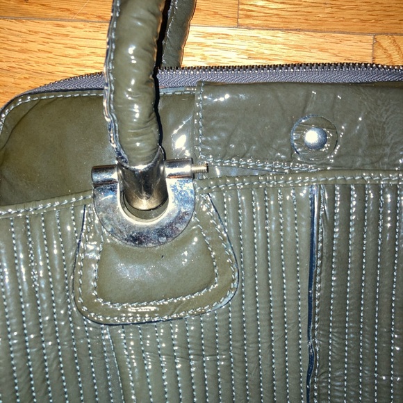 CHLOE Large OLIVE HELOISE green patent leather with silver hardware quilted bag - Picture 7 of 9